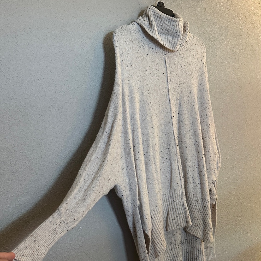 Ruby Moon Speckled Cream Turtleneck Sweater